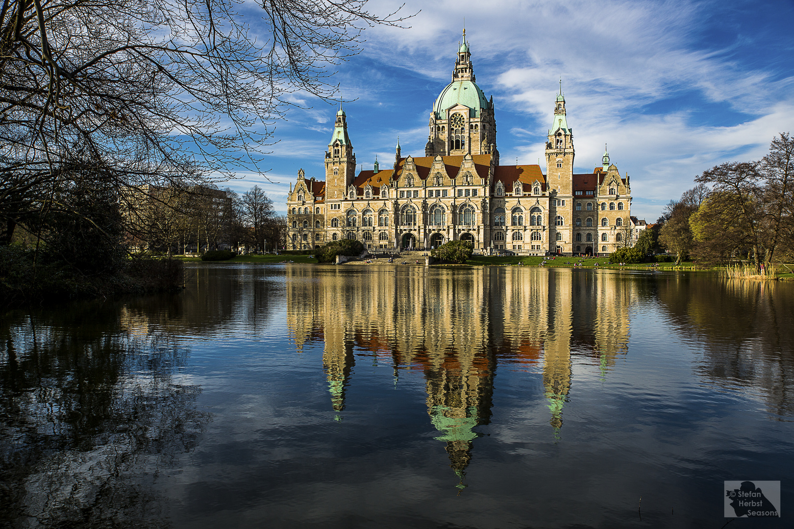 Doppeltes Neues Rathaus