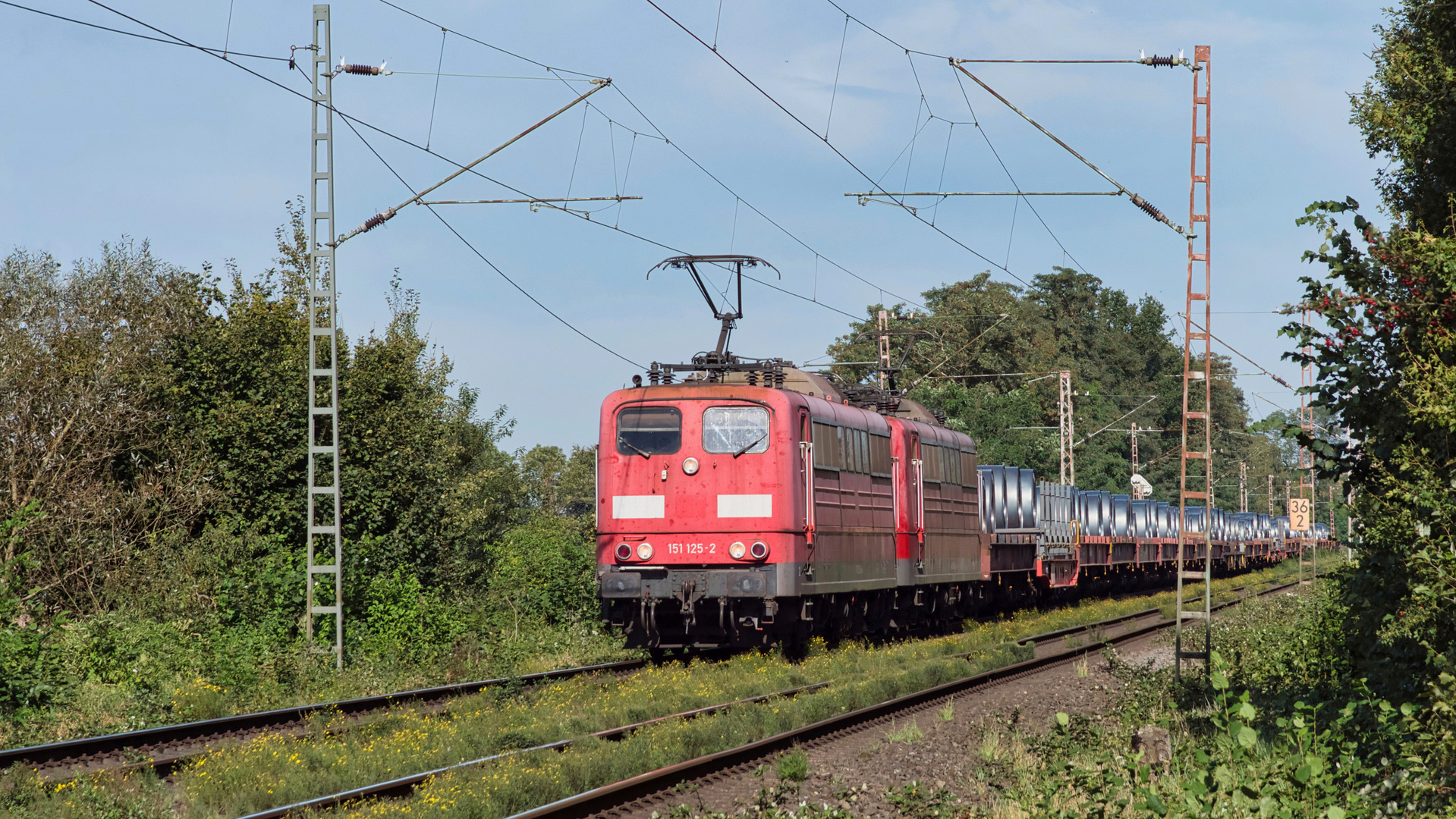 Doppeltraktion mit Baureihe 151 in Hilden