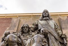 Dordrecht - Visbrug - Statue de Witt Brothers - 02