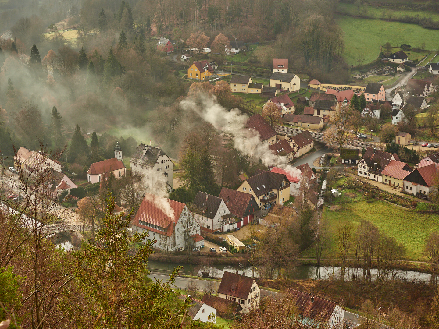 Dorf am Morgen