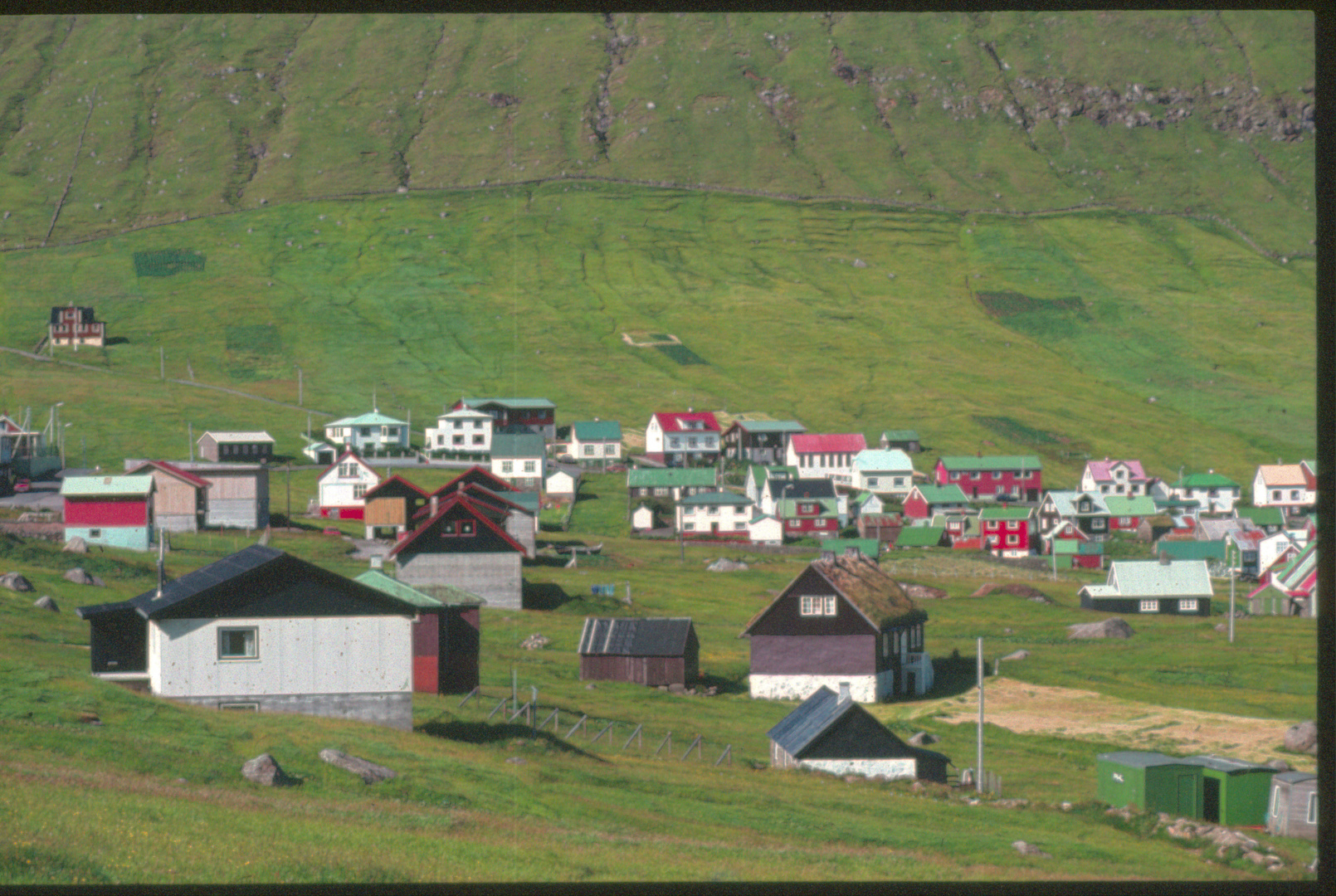 Dorf auf den Faröer-Inseln