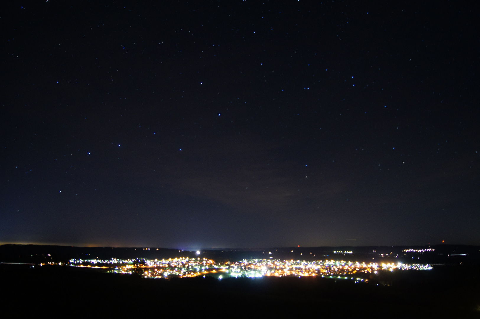 Dorf bei Nacht