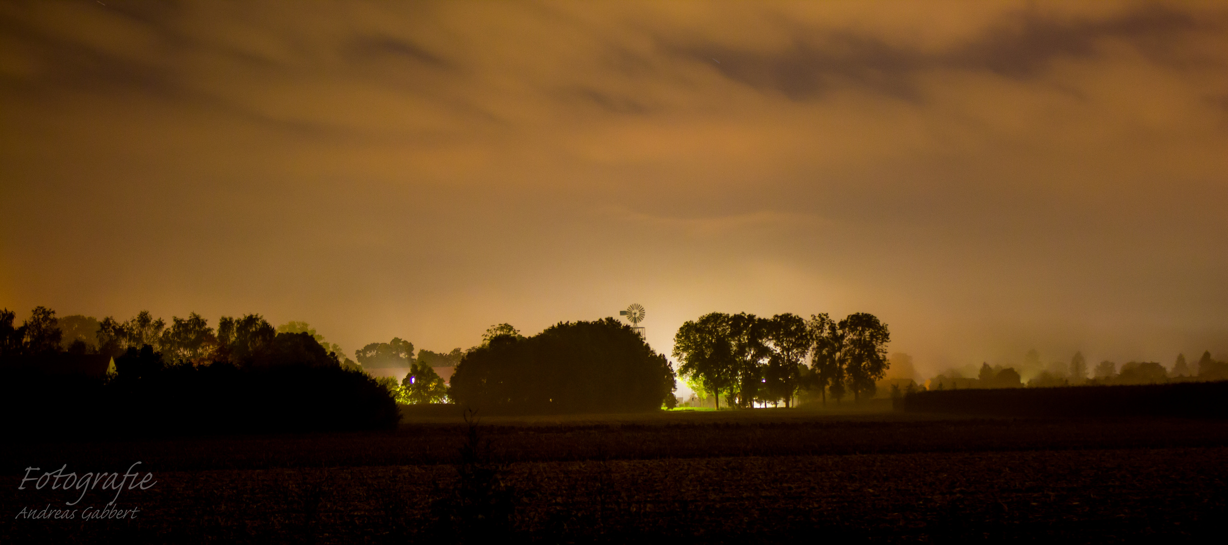 Dorf bei Nacht