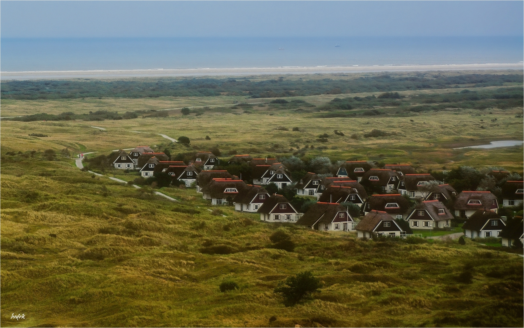 Dorf hinter den Dünen