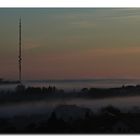 Dorf im Nebel