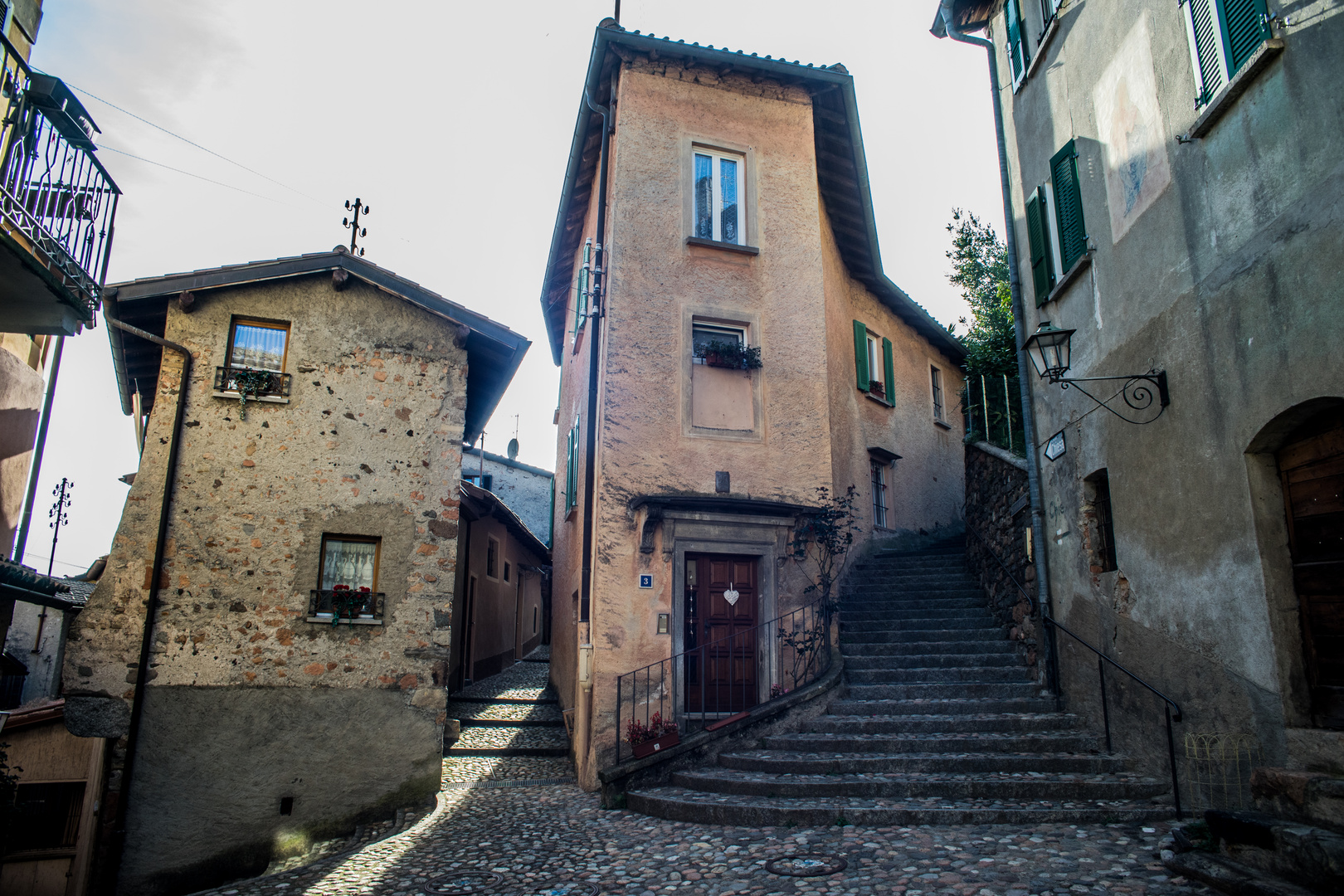 Dorf im Tessin