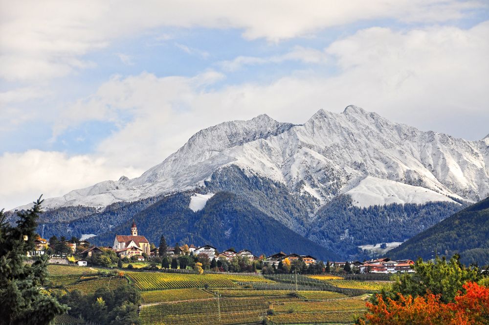 DORF TIROL BEI MERAN