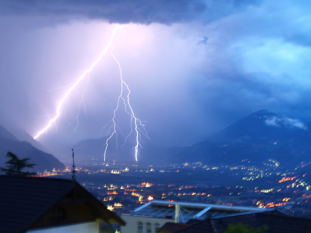 Dorf Tirol Blickrichtung Meran/Bozen (5)