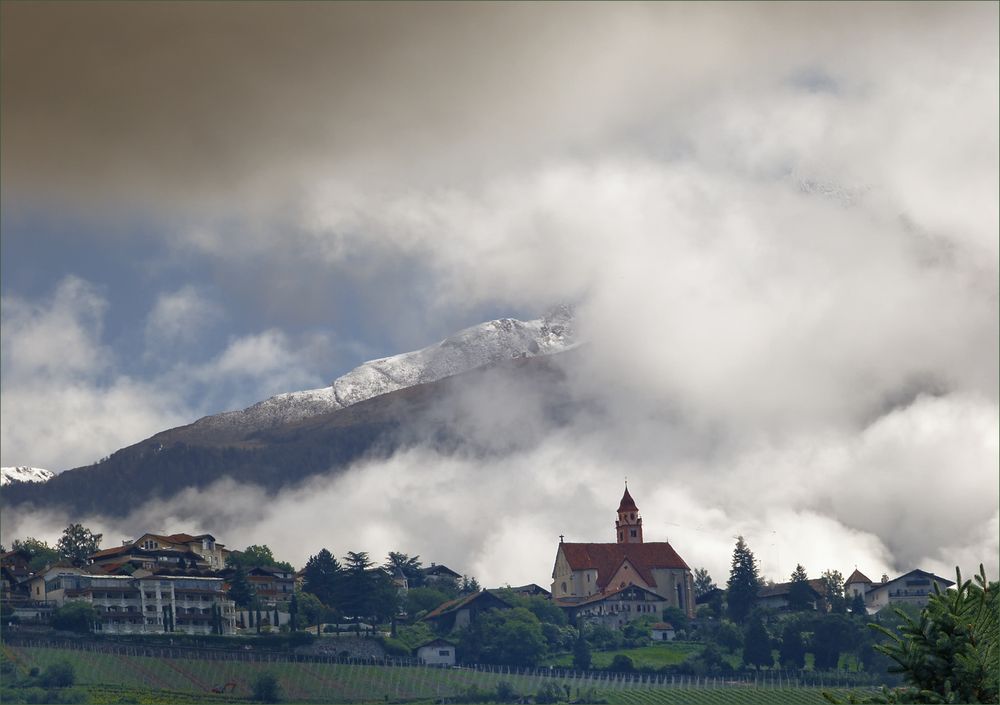 DORF TIROL