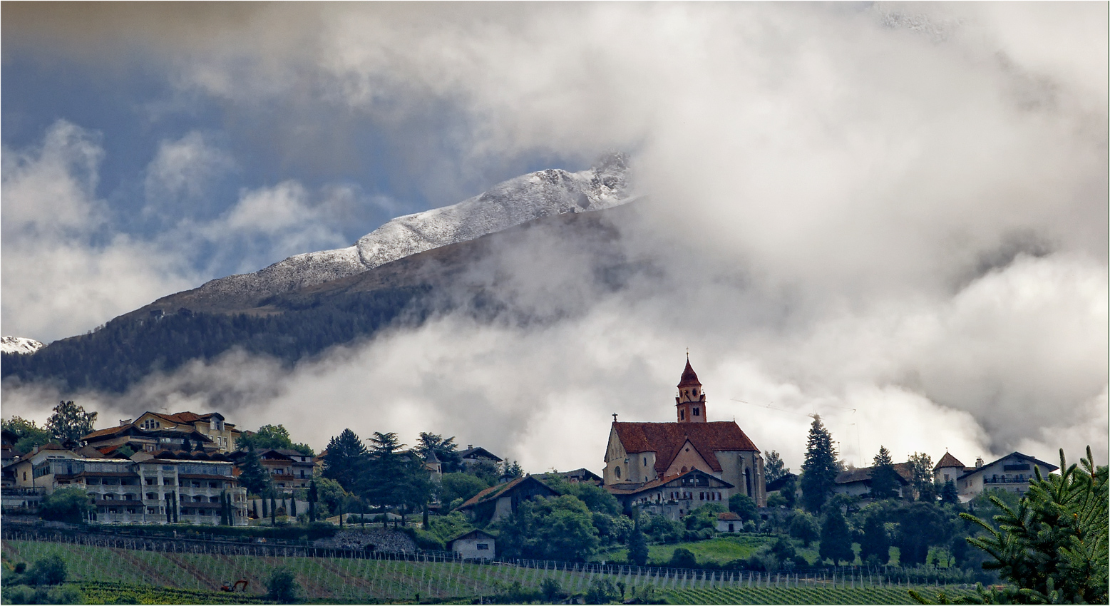 DORF TIROL-ITALIEN