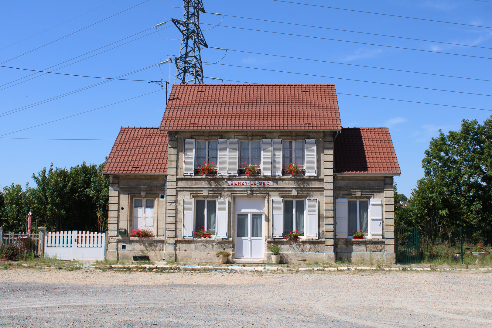 Dorfbahnhof in Frankreich