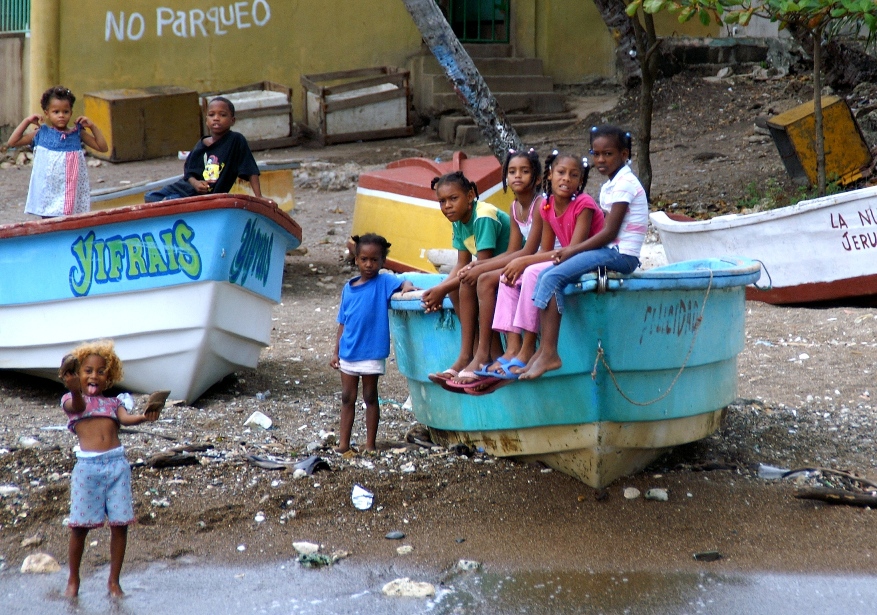 Dorfkinder in Boca de Yuma