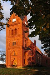 Dorfkirche Damgarten im Herbst