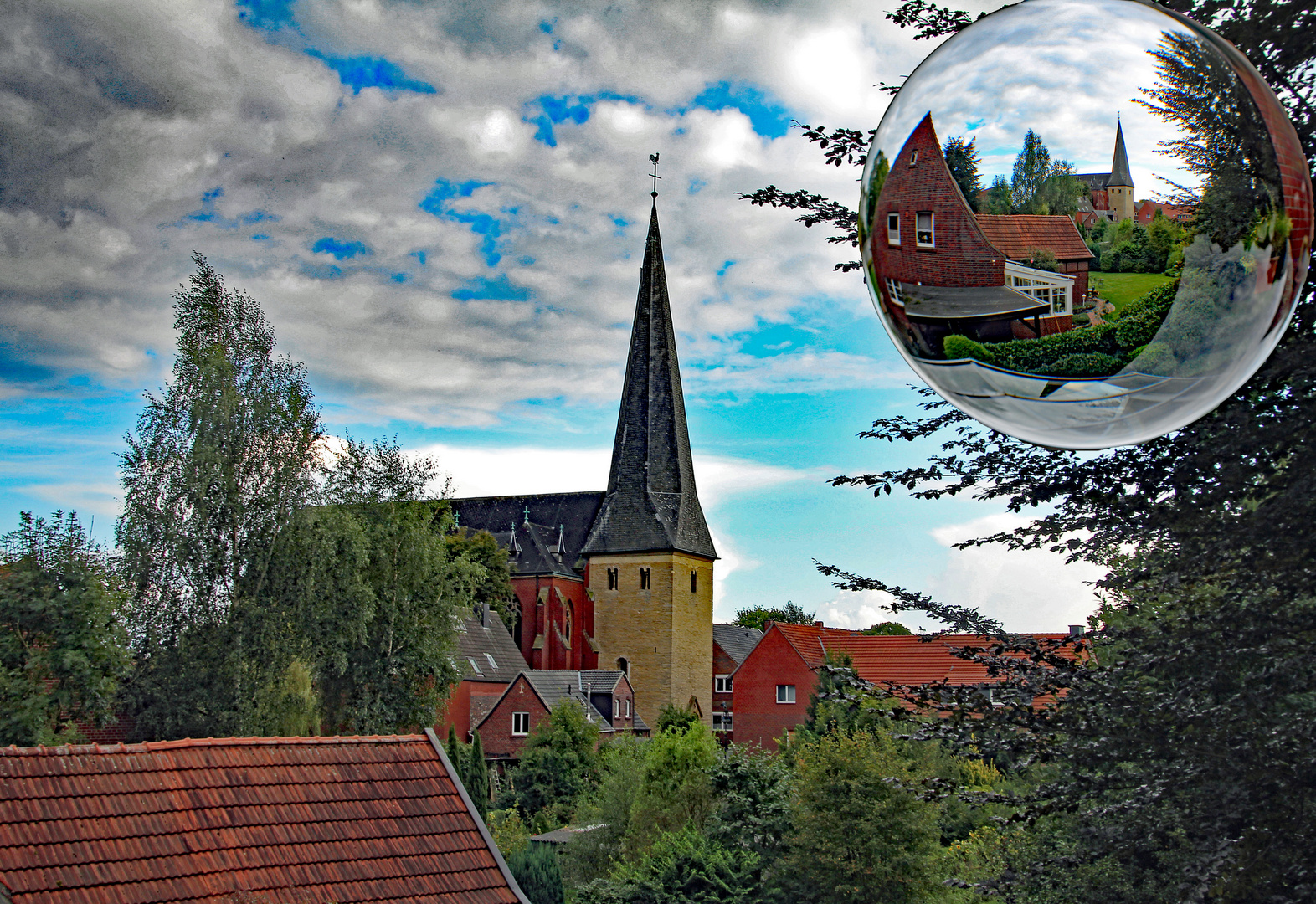 Dorfkirche Foto & Bild architektur, menschen, balkon Bilder auf