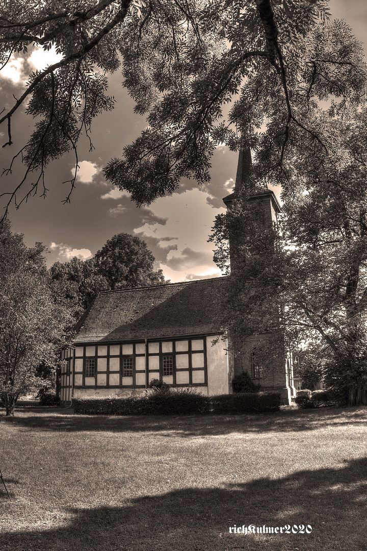 Dorfkirche Grossbeuthen bei Trebbin2