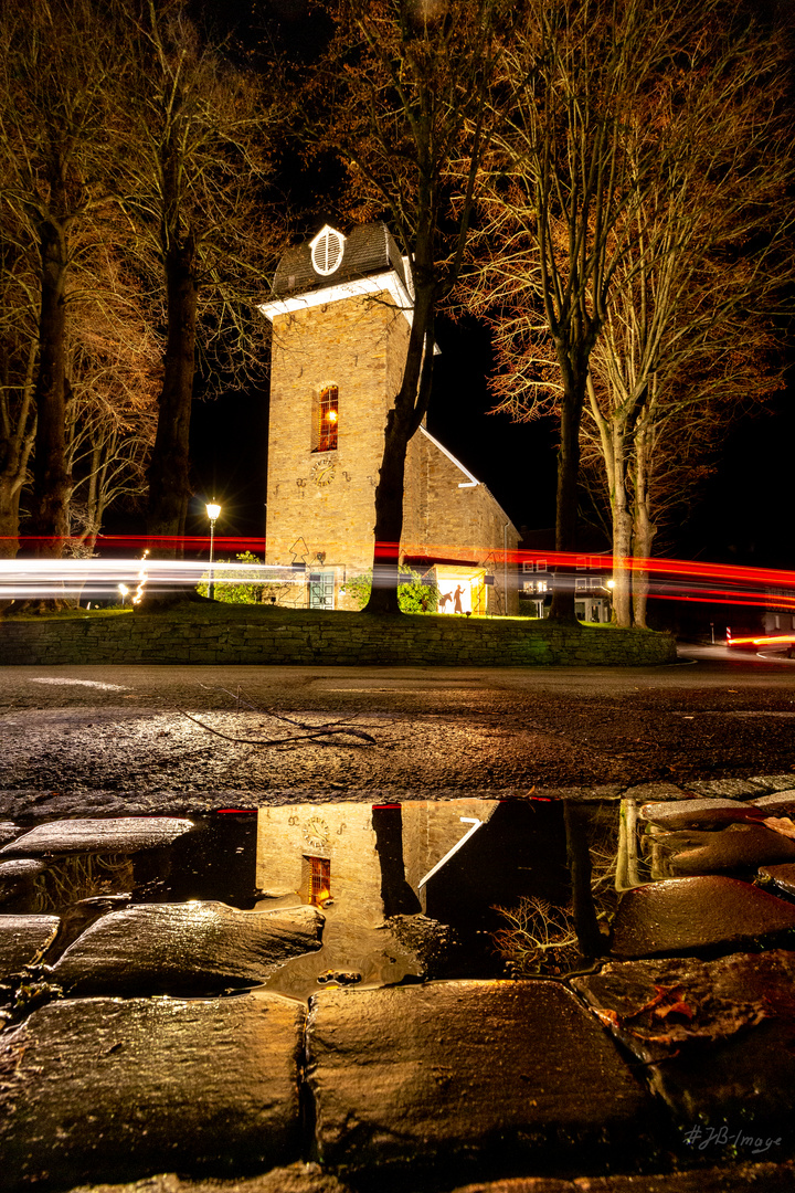 Dorfkirche Hülsenbusch im Advent