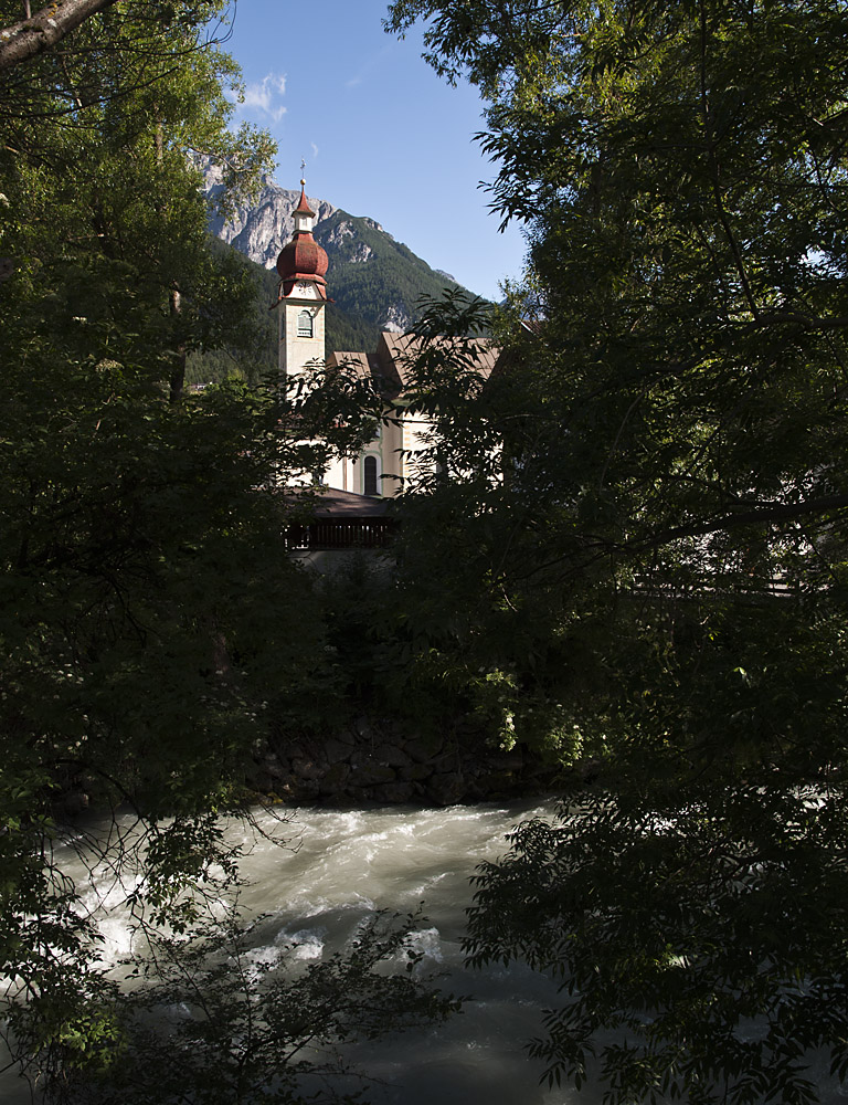 Dorfkirche in Fulpmes Ortsteil Medraz