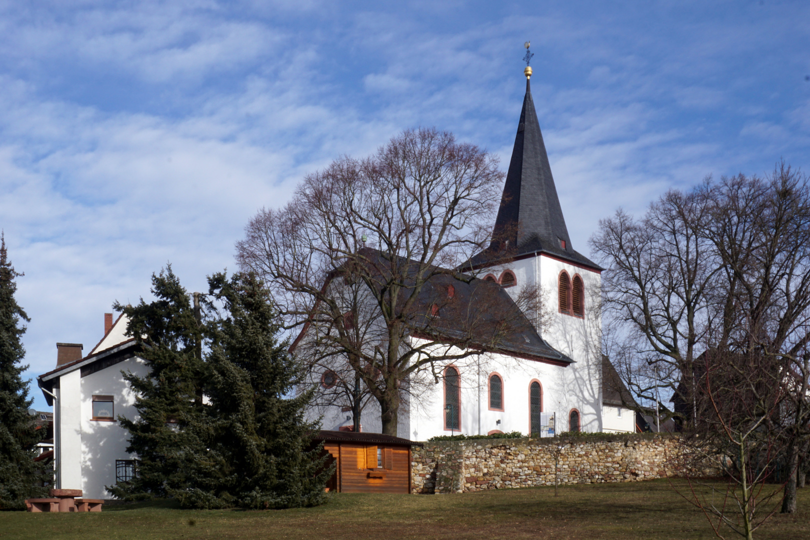Dorfkirche in Hochheim-Massenheim