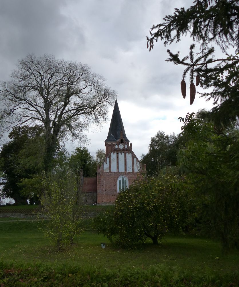 Dorfkirche in Nätebow (Bollewick)