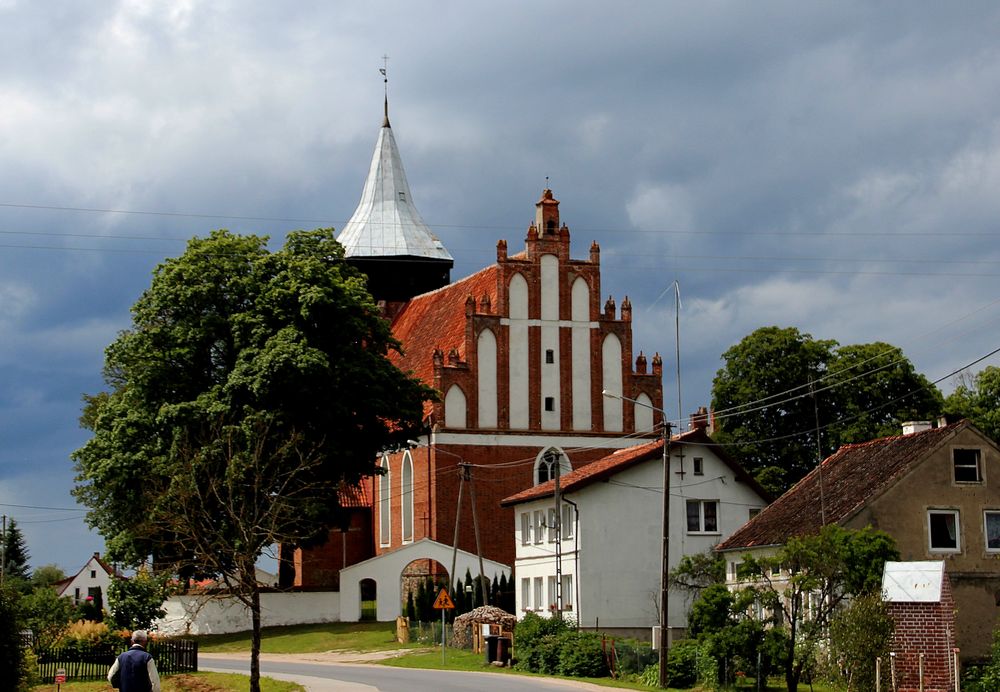 Dorfkirche in Radowo ( Freudenberg)
