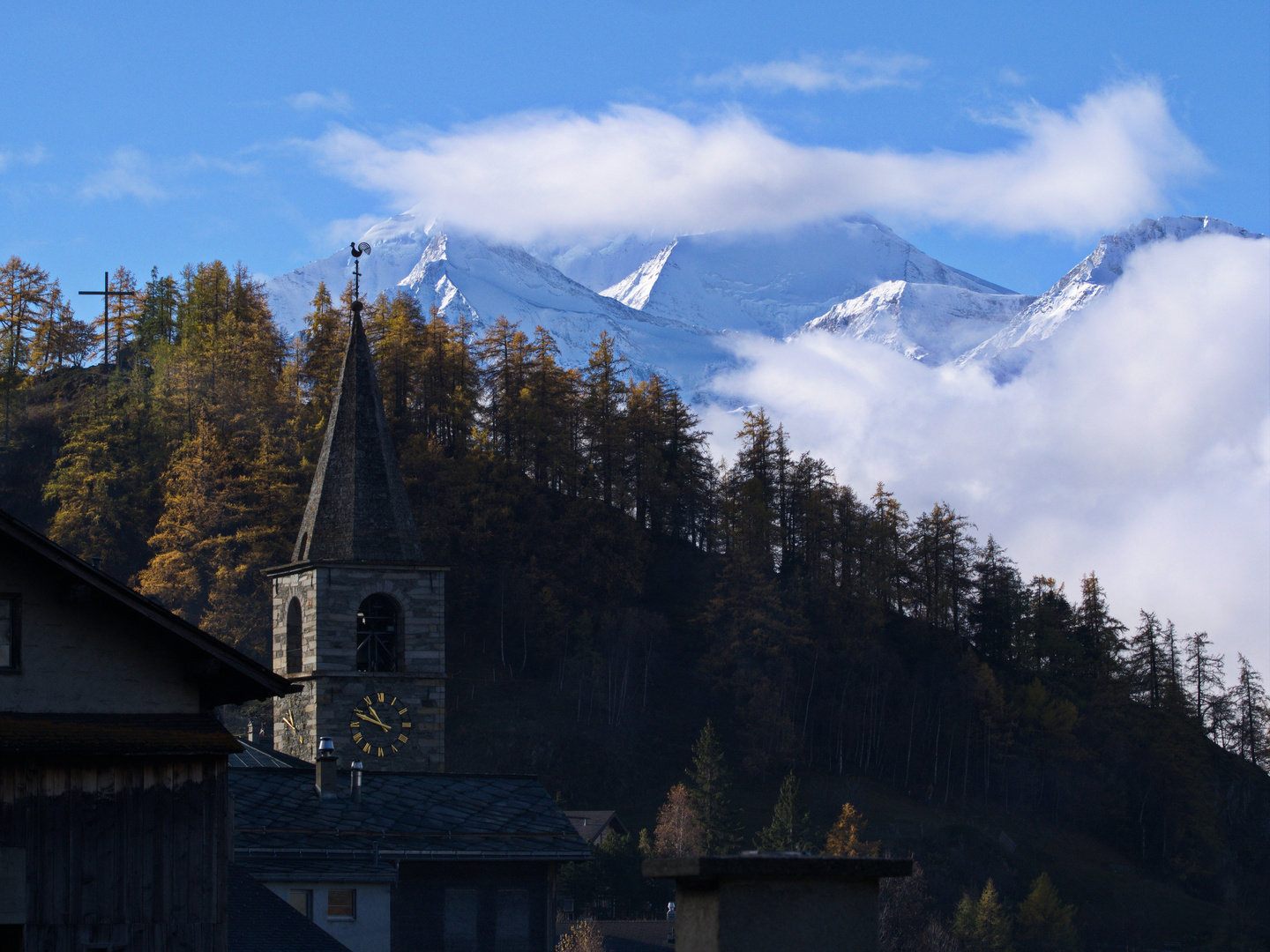 Dorfkirche in Visperterminen mit Weisshorn