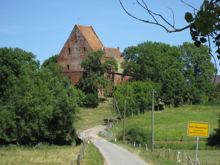 Dorfkirche oder Kirchendorf?