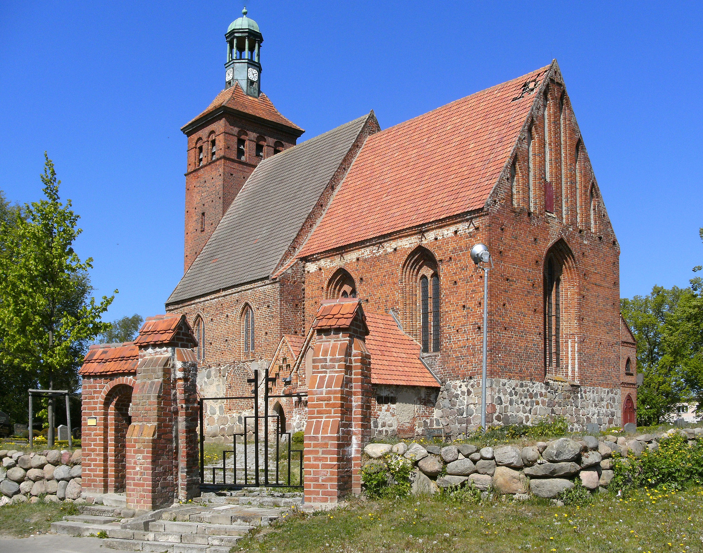 Dorfkirche Reinkenhagen