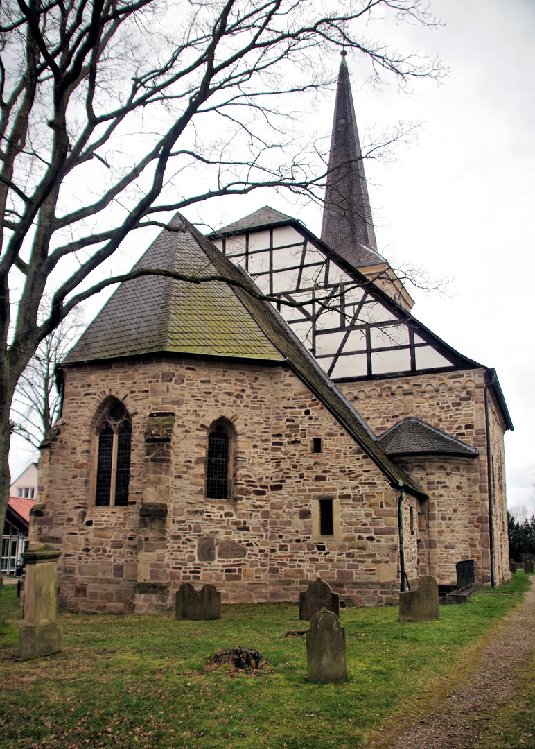 Dorfkirche Stiepel rückansicht 1