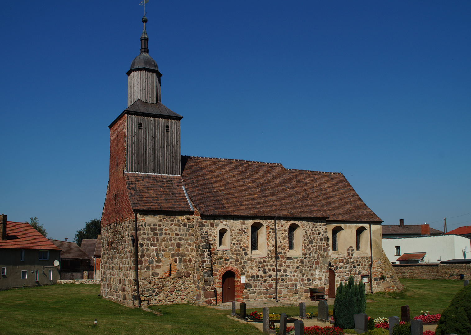 Dorfkirchen (1): Lindow im Fläming