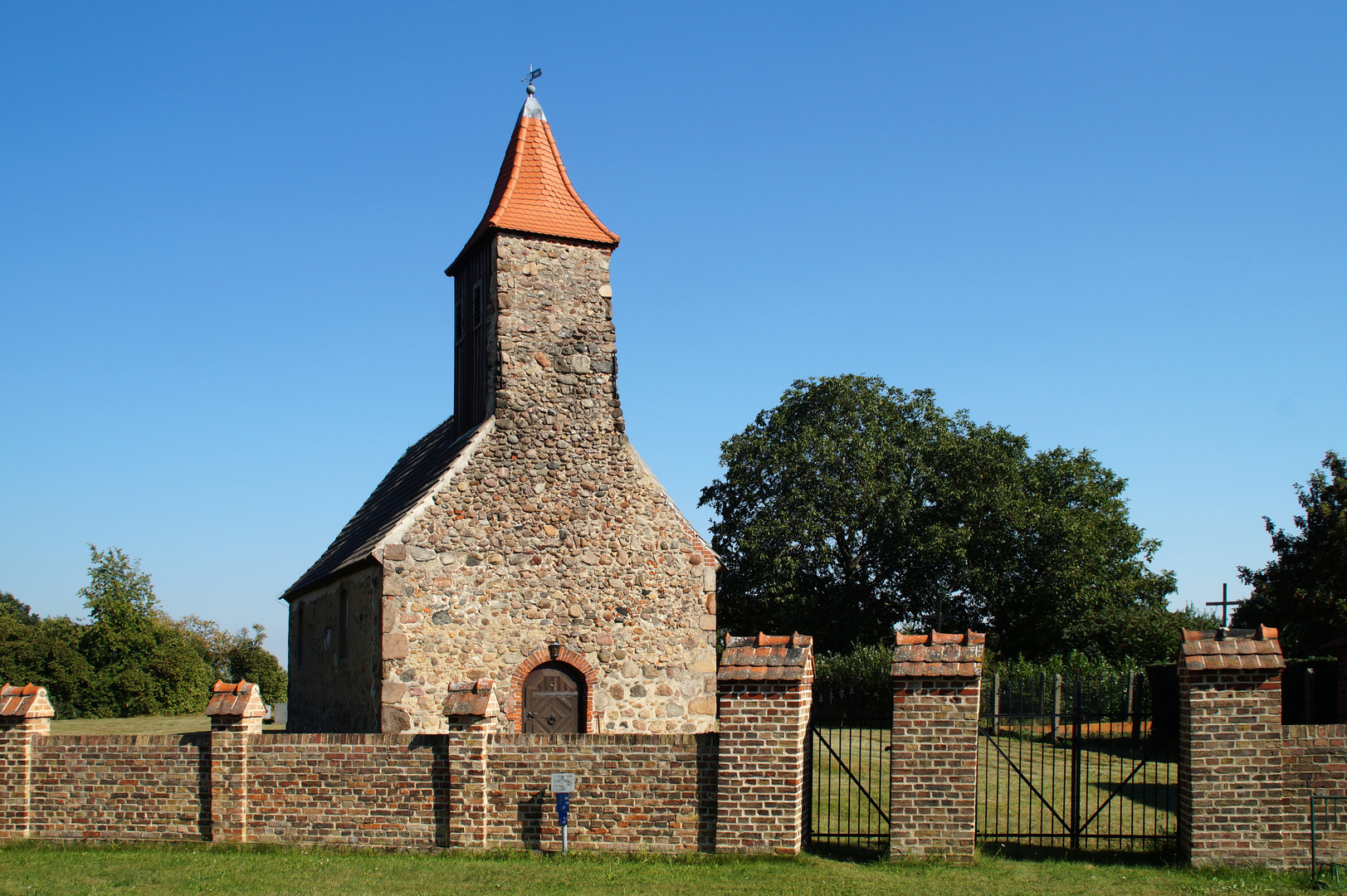 Dorfkirchen (6): Saalkirchlein von Pflügkuff