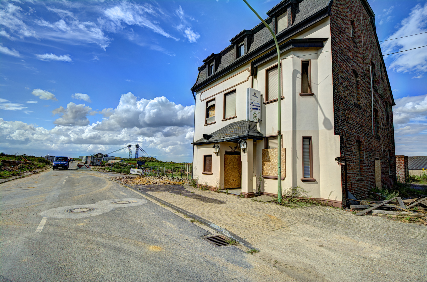 dorfkneipe pier 1, die bagger kommen