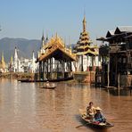 Dorfleben auf dem Inle-See