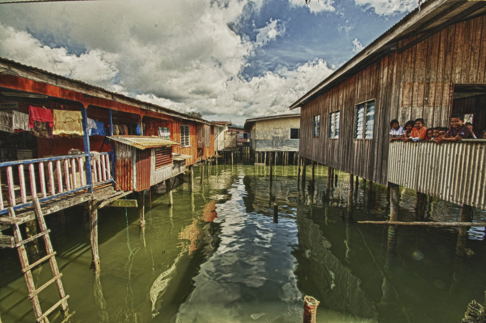 Dorfleben in Borneo