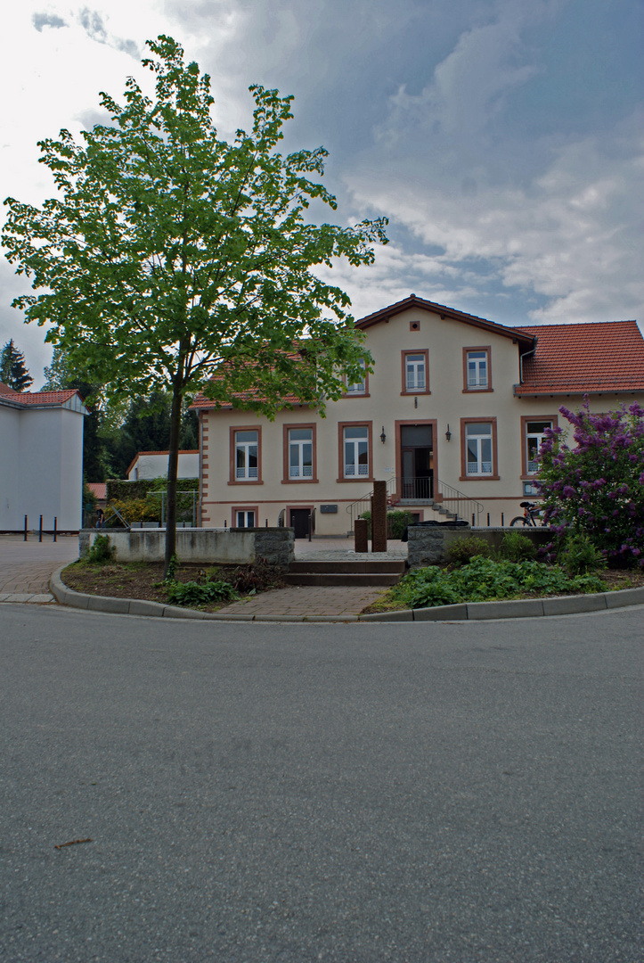 Dorfplatz in Nieder-Liebersbach/Odenwald