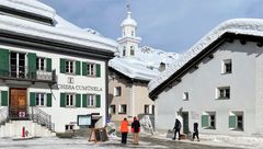 Dorfplatz von Sils Maria