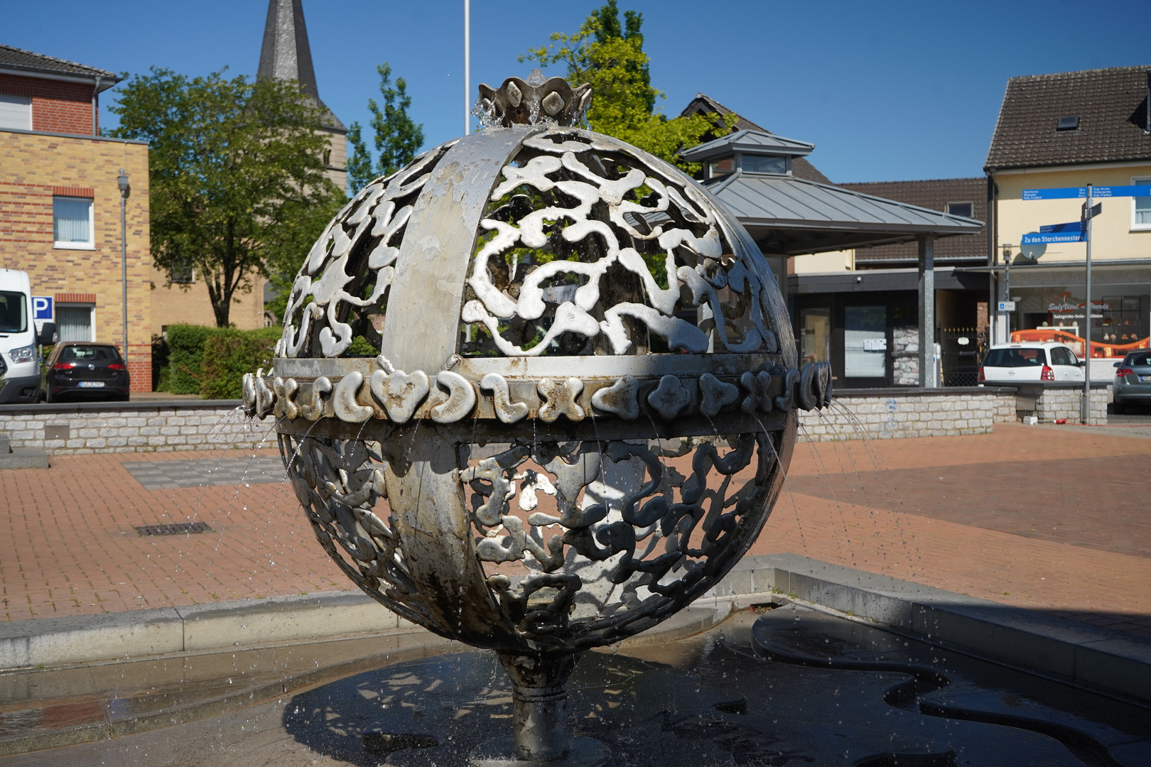 Dorfspringbrunnen in Spellen am Rhein