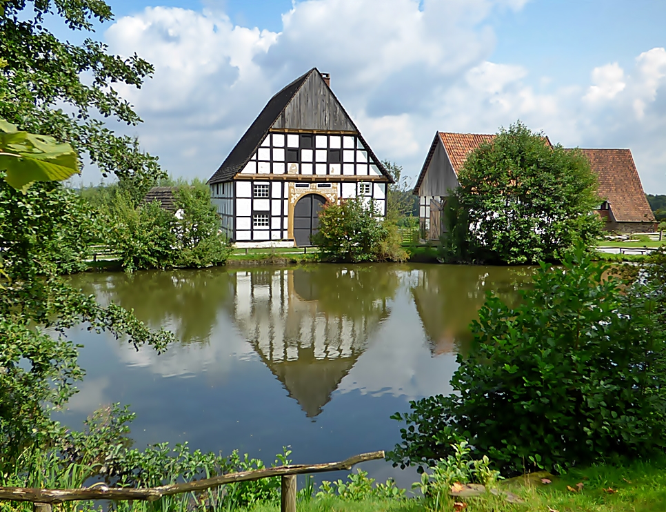 Dorfteich. Foto & Bild natur, landschaft, wolkenhimmel Bilder auf