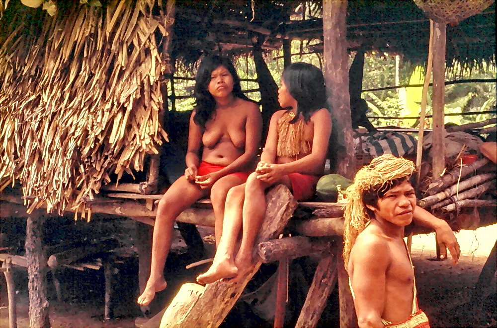 Dorftratsch am Amazonas