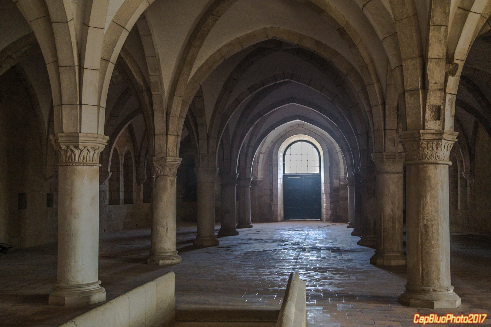 Dormitorium im Mosteiro de Alcobaca