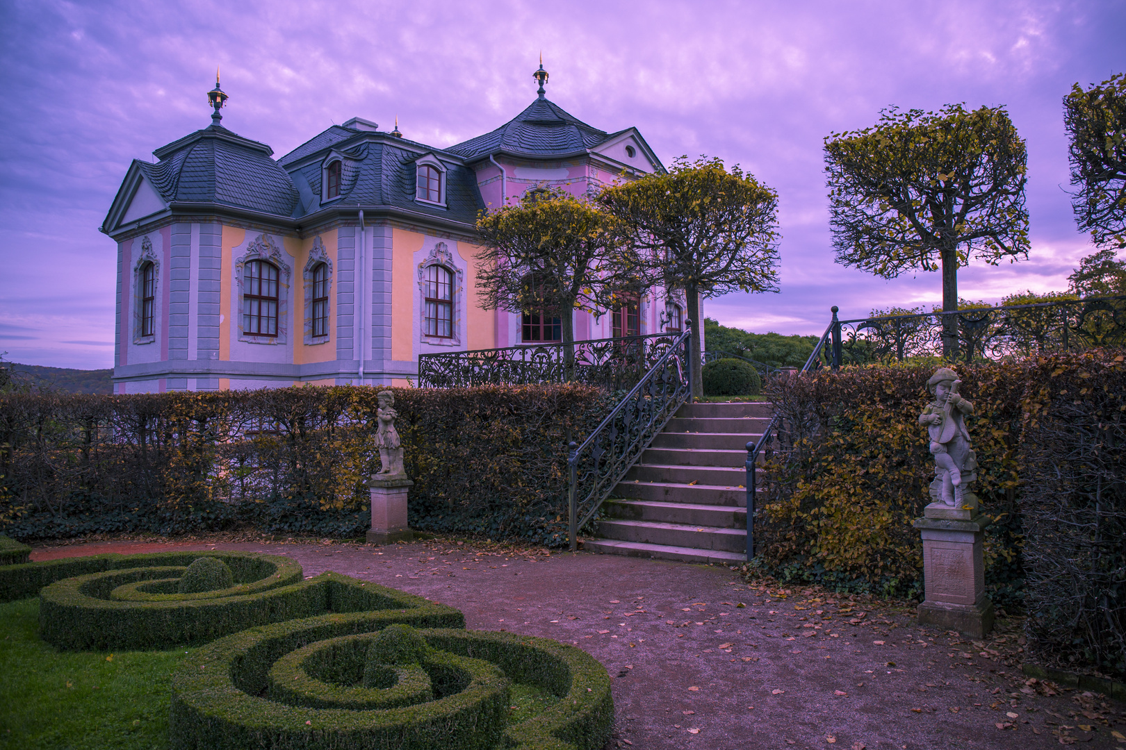 Dornburger Schlösser am Abend (7) - Rokoko-Schloss