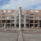 Dortmund Rathaus mit Friedenssäule