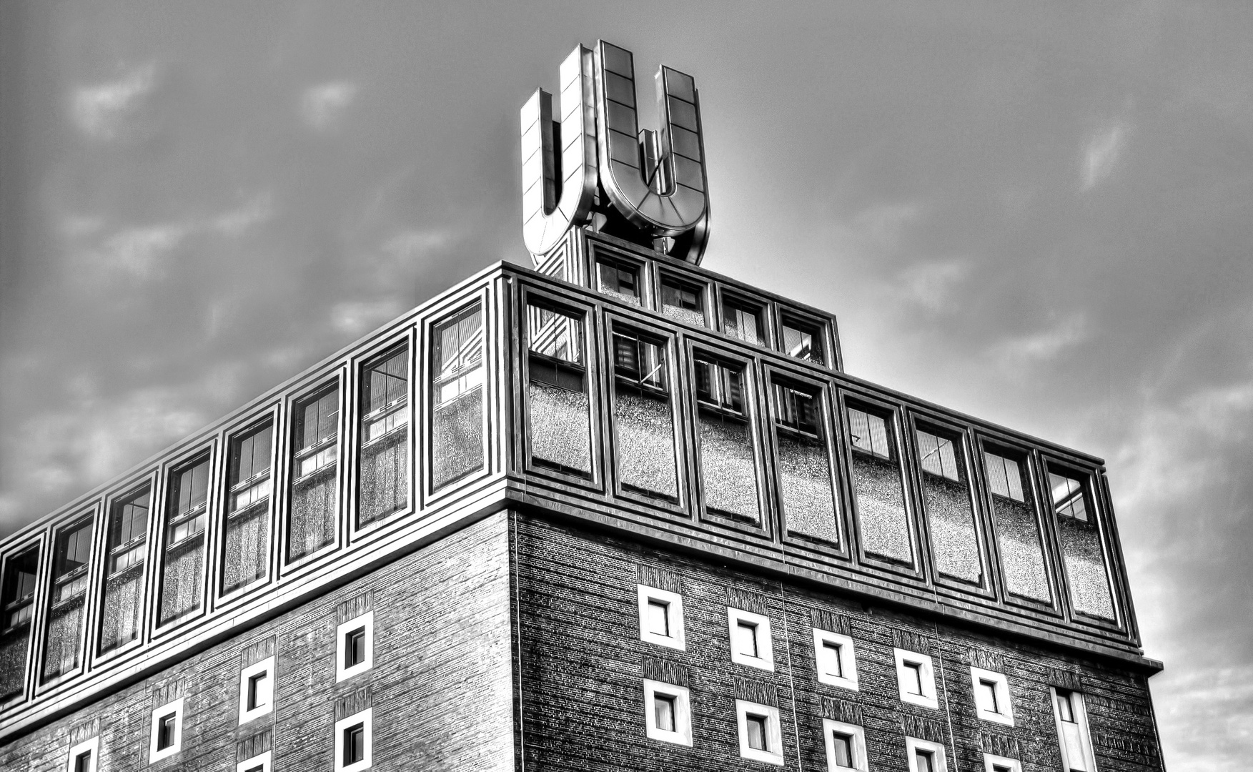 Dortmund - U-Turm HDR s/w Foto & Bild | architektur ...