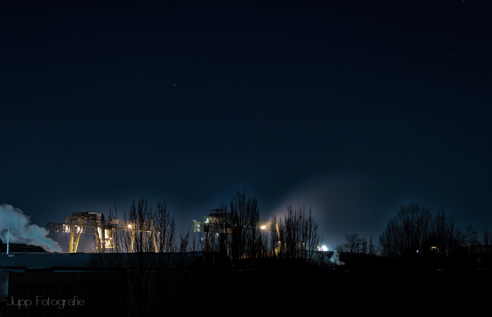 Dortmunder Container-Hafen bei Nacht