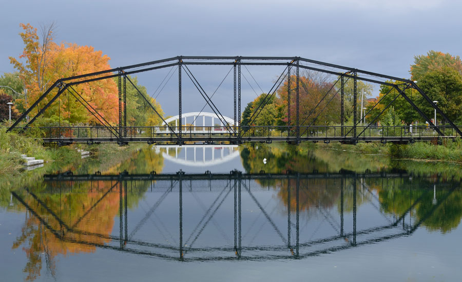 Double ponts ( II ). photo et image architecture, sous les ponts