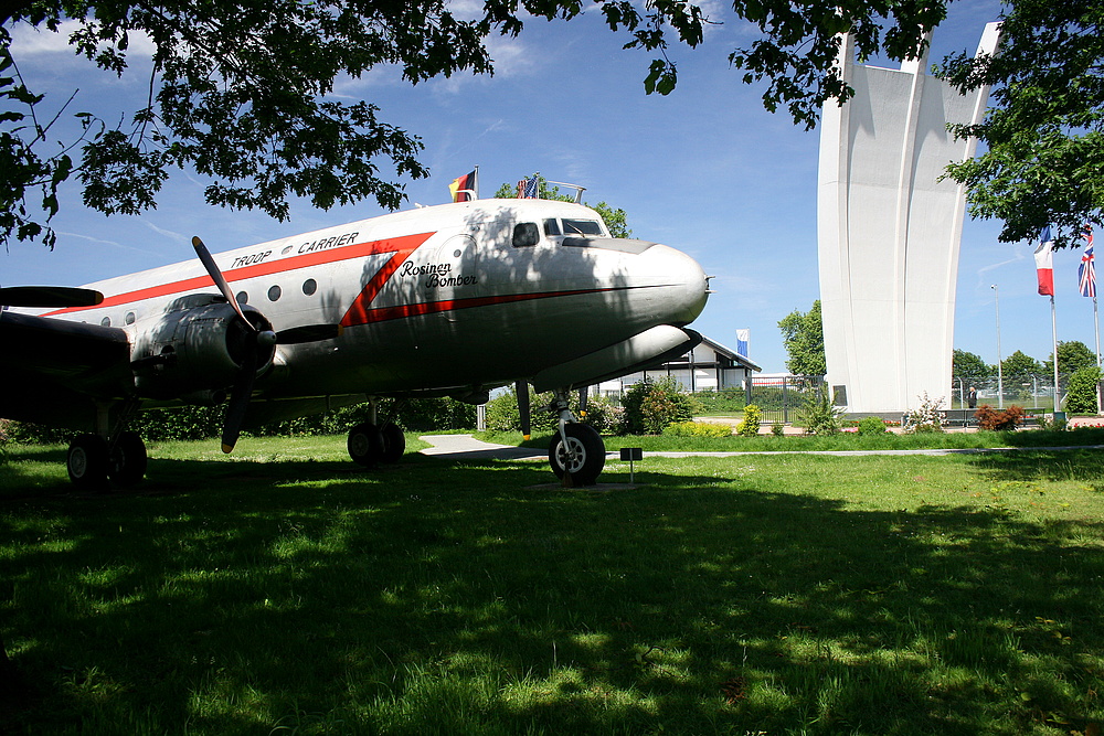 Douglas C-54