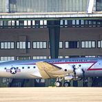 Douglas C54 Skymaster auf dem ehemaligen Flughafen Berlin Tempelhof