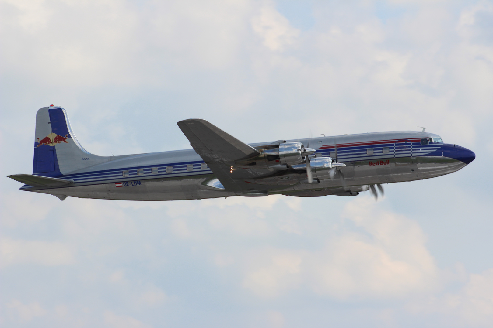 Douglas DC - 6