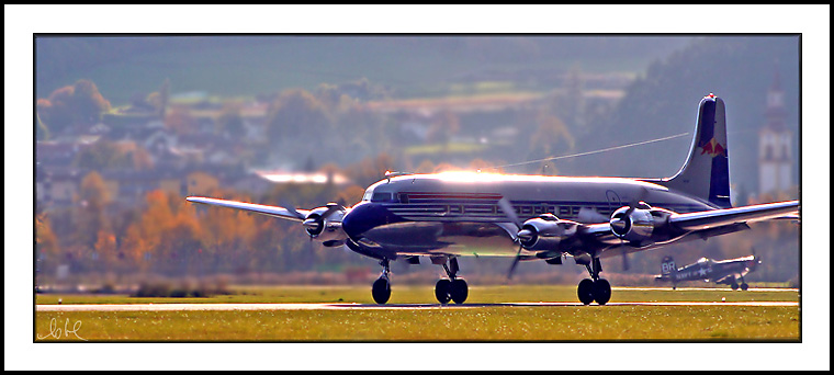 "Douglas DC-6B"