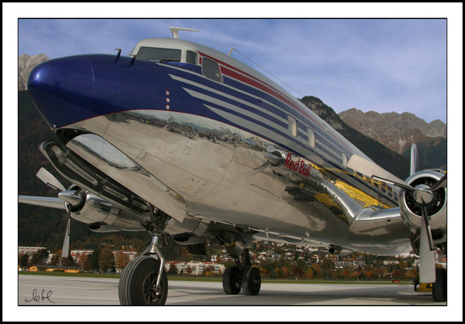 "Douglas DC-6B"