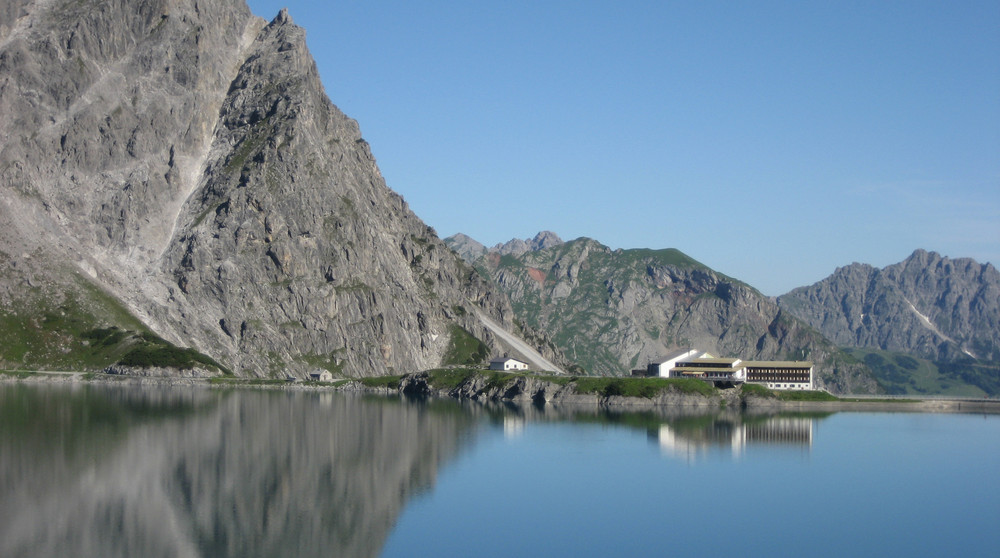 Douglasshütte am Lünersee